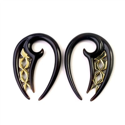 Black Water Buffalo Horn Chalaz Lattice Hooks with Brass Accents