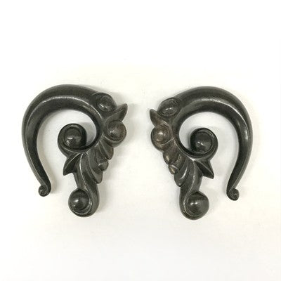 Collectors Series Black Dog Wood Floral Spiral 3