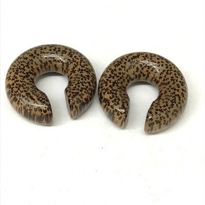 Free Rings in Coconut Wood