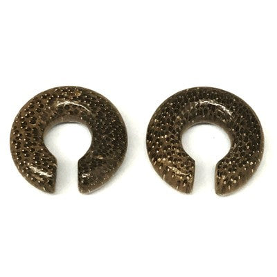 Free Rings in Palm Wood