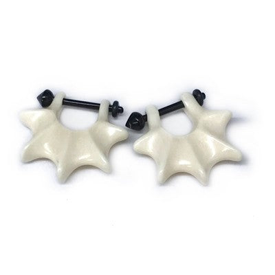 Scalloped Stirrups in Bone with Black Horn